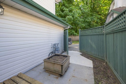 109-10308 155A Street, Surrey, BC 