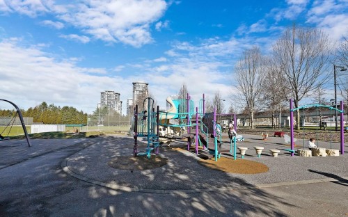 2104-10777 University Drive, Surrey, BC 