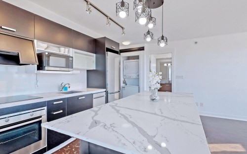 2104-10777 University Drive, Surrey, BC 