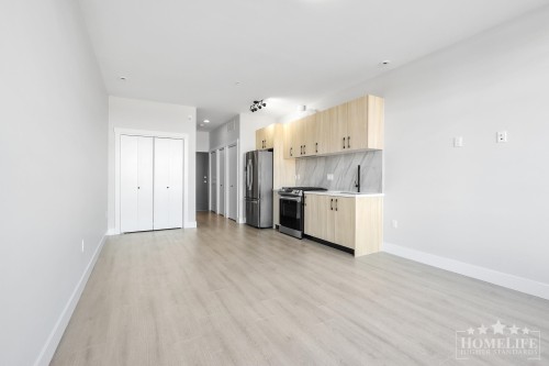 213-14858 60 Avenue, Surrey, BC 