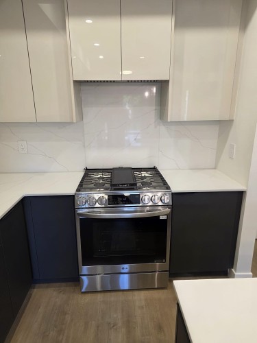 306-15353 17 Avenue, White Rock, BC 