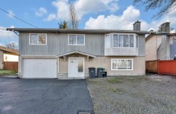 10320 140 Street  Surrey, BC V3T 4X9