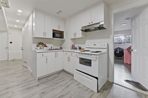 7195 115 Street, Delta, BC 