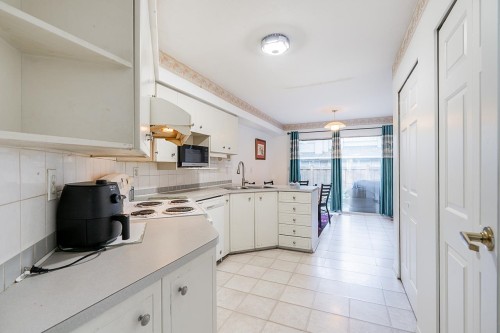 10-8257 121 A Street, Surrey, BC 