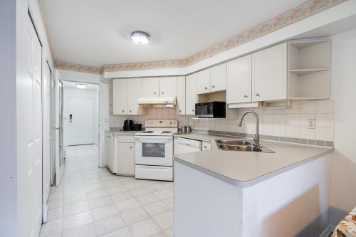 10-8257 121 A Street, Surrey, BC 