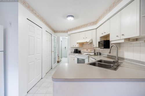 10-8257 121 A Street, Surrey, BC 