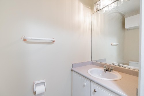 10-8257 121 A Street, Surrey, BC 