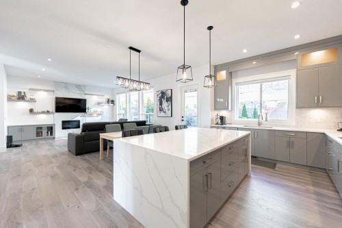 16755 16A Avenue, Surrey, BC 