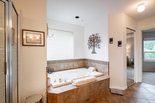 12432 20 Avenue, Surrey, BC 