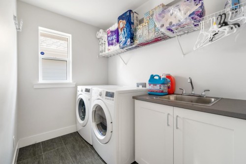 16509 25 Avenue, Surrey, BC 