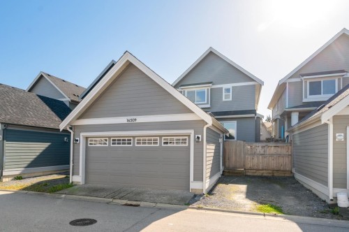 16509 25 Avenue, Surrey, BC 