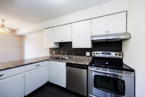 203-7144 133B Street, Surrey, BC 