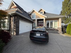 16067 14 Avenue  Surrey, BC V4A 1G9