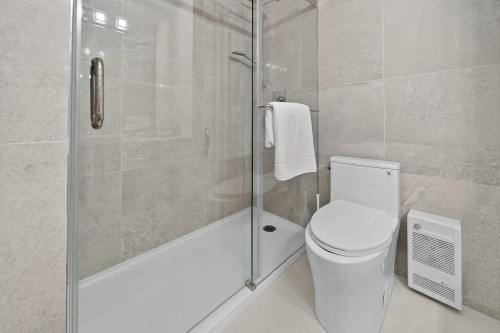 11-15971 Marine Drive, White Rock, BC 