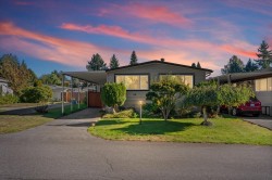 44-31313 Livingstone Avenue  Abbotsford, BC V2T 4T1