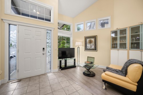 6085 165A Street, Surrey, BC 