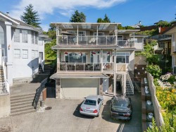 12182 101b Avenue  Surrey, BC V3V 7X6