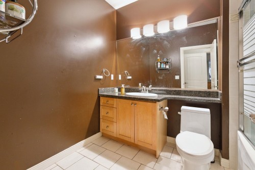 12182 101B Avenue, Surrey, BC 