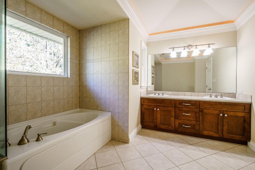 9346 216 Street, Langley, BC 