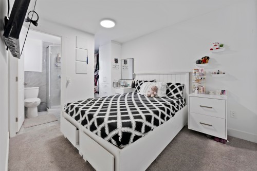 7675 125 Street, Surrey, BC 