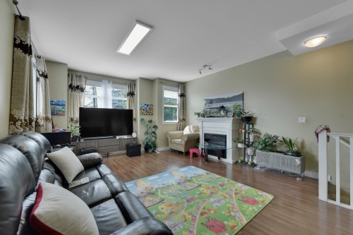 7-8676 158 Street, Surrey, BC 