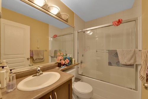 7-8676 158 Street, Surrey, BC 