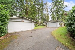13482 58 Avenue  Surrey, BC V3X 2R4