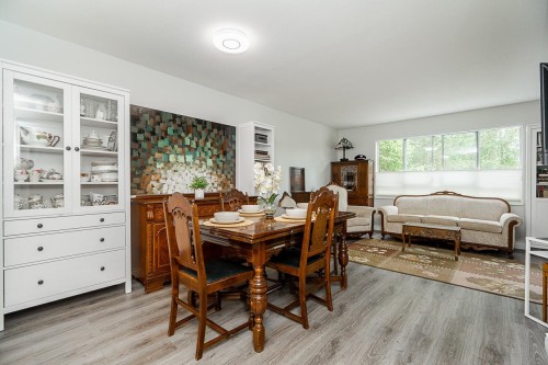 212-15991 Thrift Avenue, White Rock, BC 