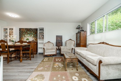 212-15991 Thrift Avenue, White Rock, BC 