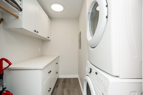 212-15991 Thrift Avenue, White Rock, BC 