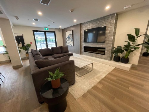 210-10778 138 Street, Surrey, BC 