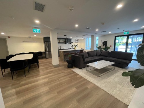 210-10778 138 Street, Surrey, BC 