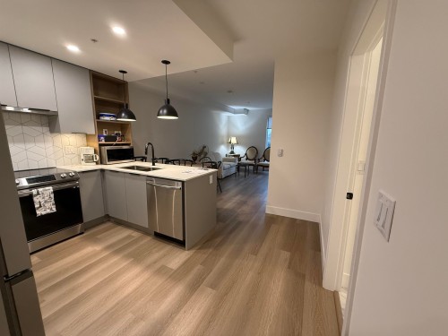 210-10778 138 Street, Surrey, BC 