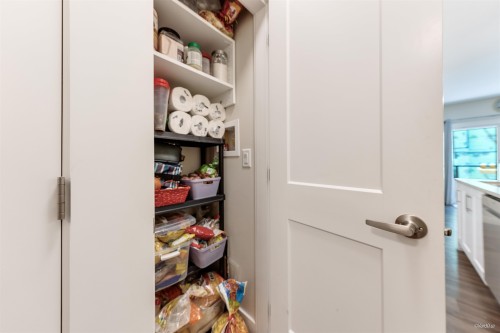 402-11077 Ravine Road, Surrey, BC 