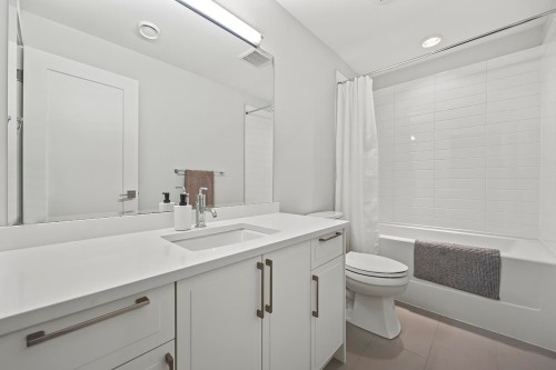 2162 165A Street, Surrey, BC 