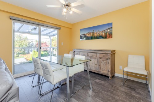 832 Stevens Street, White Rock, BC 