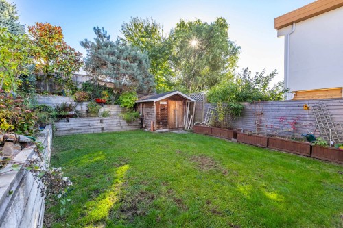 832 Stevens Street, White Rock, BC 