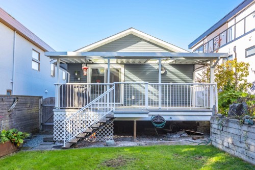 832 Stevens Street, White Rock, BC 