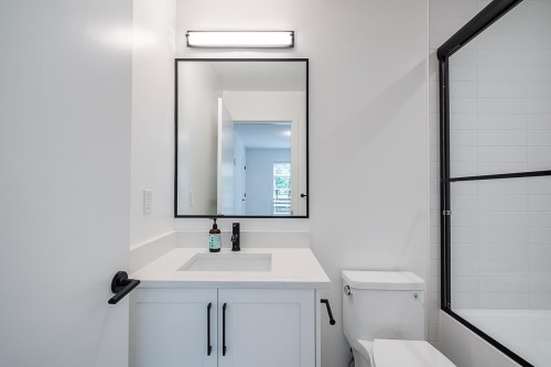 9-7127 193A Street, Surrey, BC 