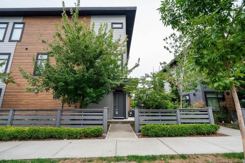 9-7127 193A Street, Surrey, BC 