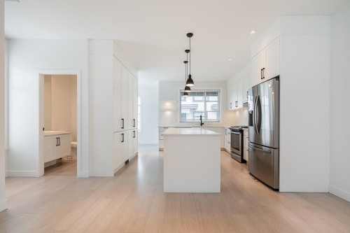 9-7127 193A Street, Surrey, BC 