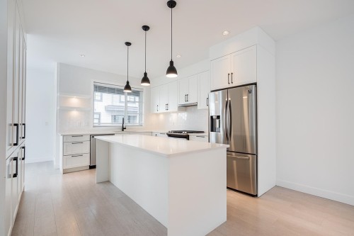 9-7127 193A Street, Surrey, BC 