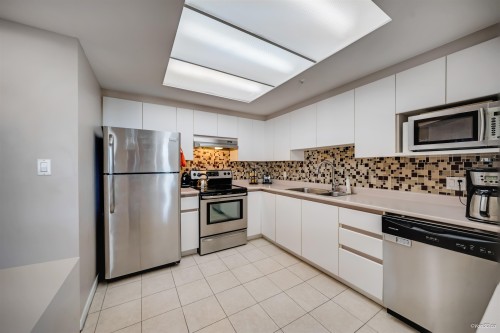 904-13383 108 Avenue, Surrey, BC 