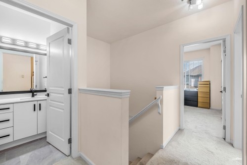 38-18707 65 Avenue, Surrey, BC 