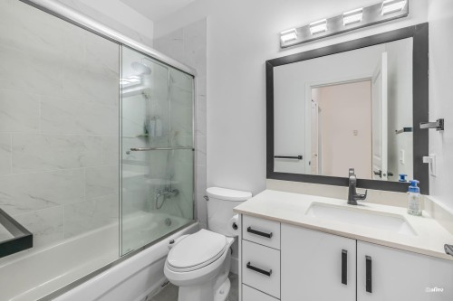 38-18707 65 Avenue, Surrey, BC 