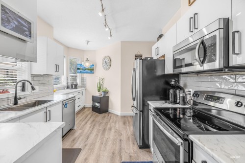 38-18707 65 Avenue, Surrey, BC 