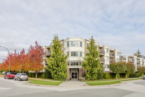 305-15357 Roper Avenue  White Rock, BC V4B 2G2