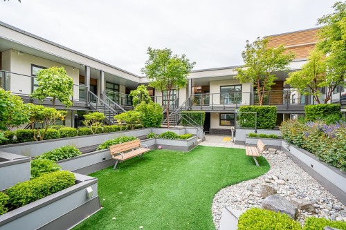 203-1150 Oxford Street, White Rock, BC 