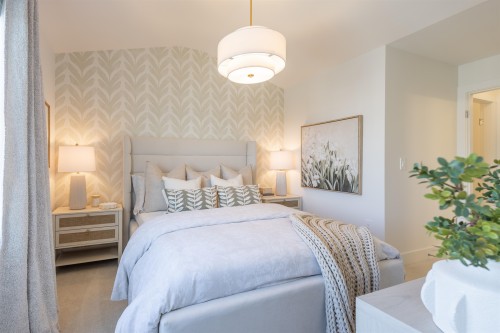 8-16325 21 Avenue, Surrey, BC 