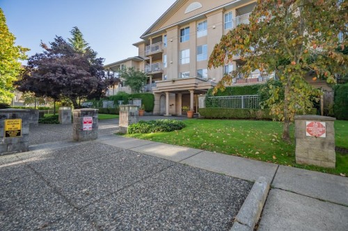 203-13733 74 Avenue  Surrey, BC V3W 1B8